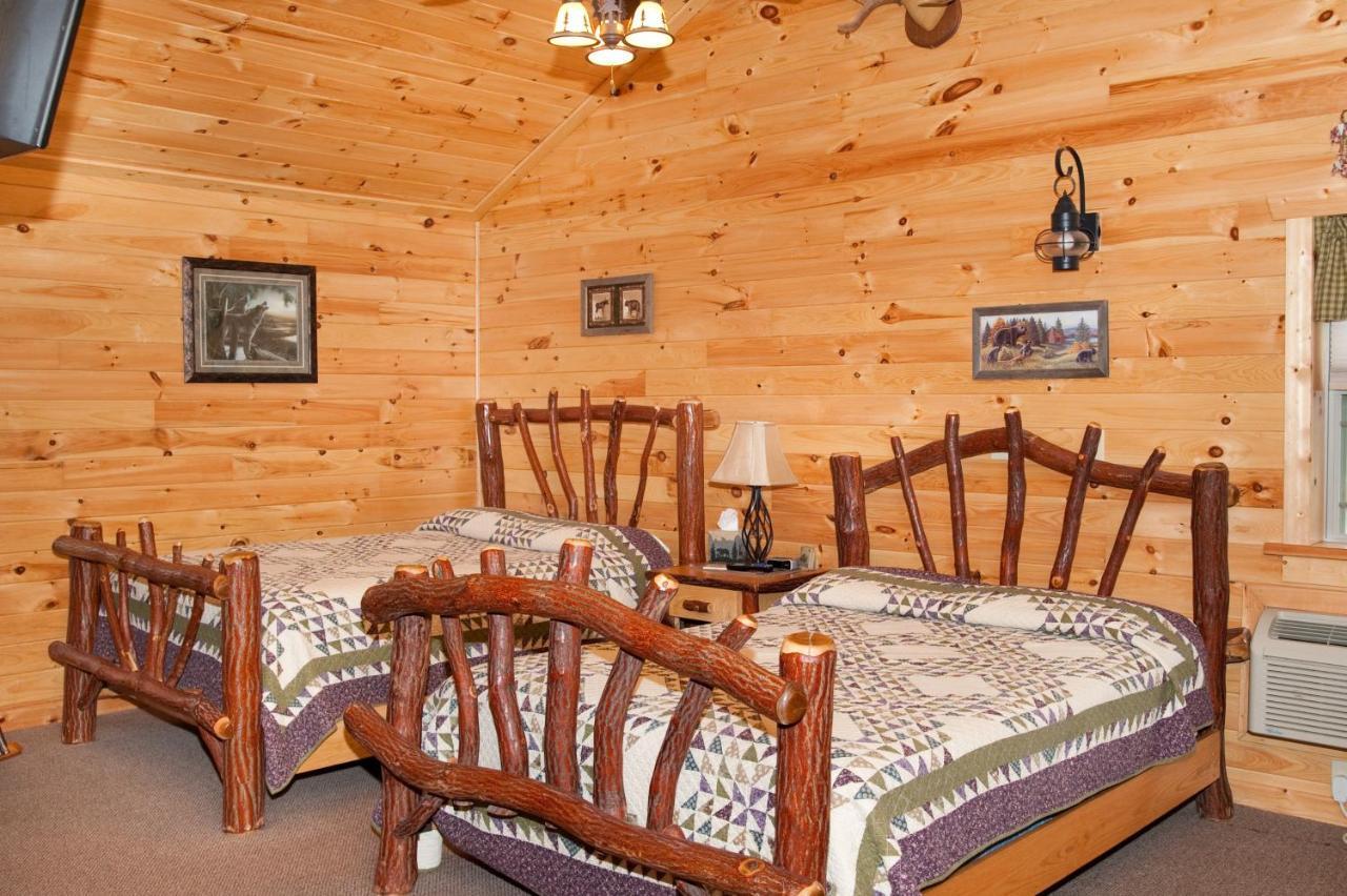 7Cs Lodging Flintstone Экстерьер фото